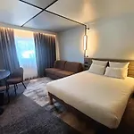 Novotel Reims 호텔 틴쿠엑스