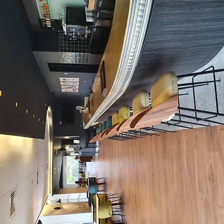 Hotell Novotel Reims