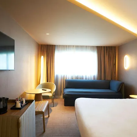 Hotel Novotel Reims 4*