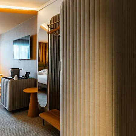 فندق Novotel Reims