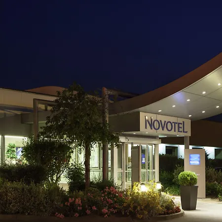 Novotel Reims فندق 4*