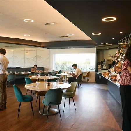 Novotel Reims فندق 4*