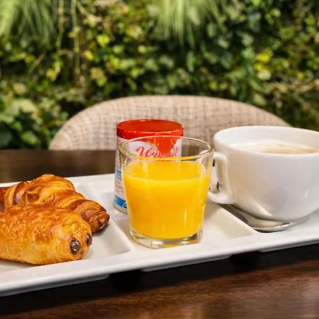Hotell Novotel Reims 4*