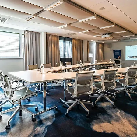 Novotel Reims فندق 4*