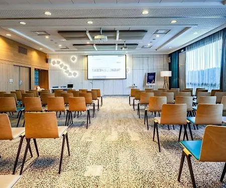 فندق Novotel Reims 4*