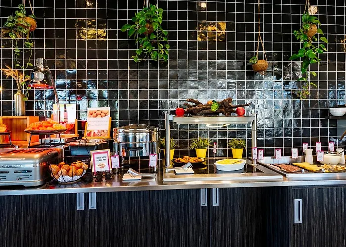 Novotel Reims 호텔